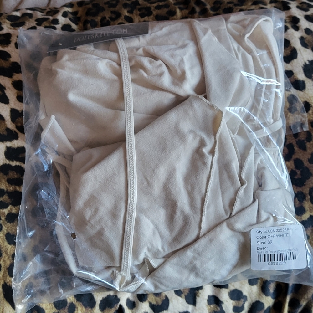BNIP Plus Size F Is For Faries Hankercheif Dress 3X In Ivory